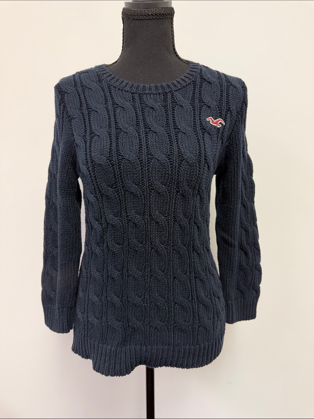 Hollister Women's Navy Cable-Stitch Crewneck Sweater with Logo